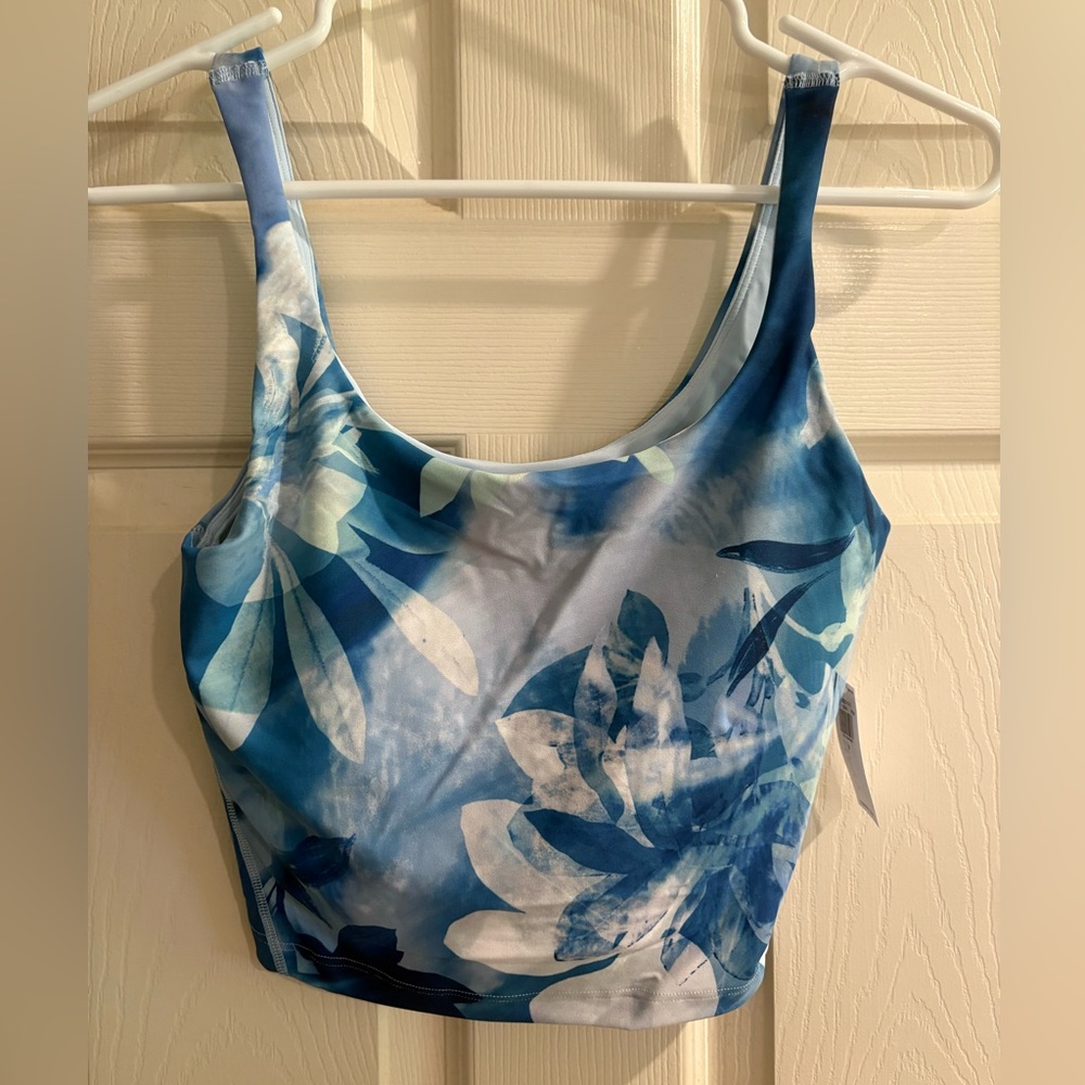 Old Navy Light Support PowerSoft  Longline Sports Bra size small.